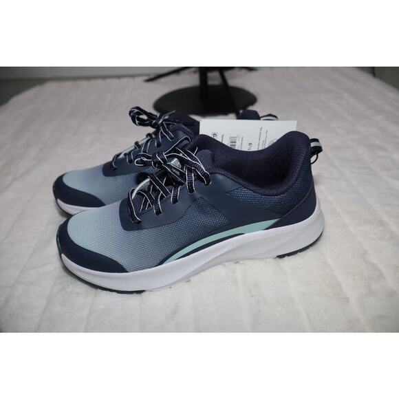 Athletic Works Sneaker for Kids - Picture 3 of 5